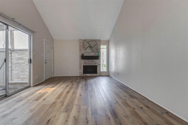 2952 Meadowgrass Lane 173, Houston, TX 77082