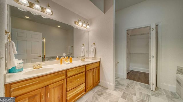 1688 Lakeview Drive, Young Harris, GA 30582