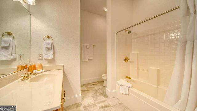 1688 Lakeview Drive, Young Harris, GA 30582