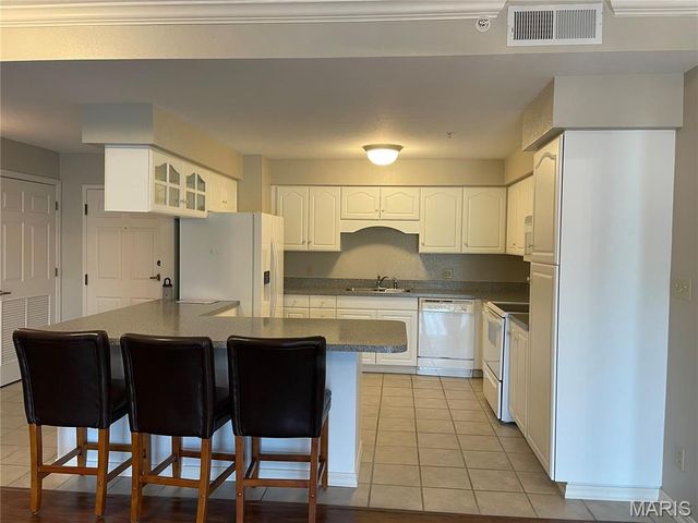 1300 North Main Street 219, Sikeston, MO 63801