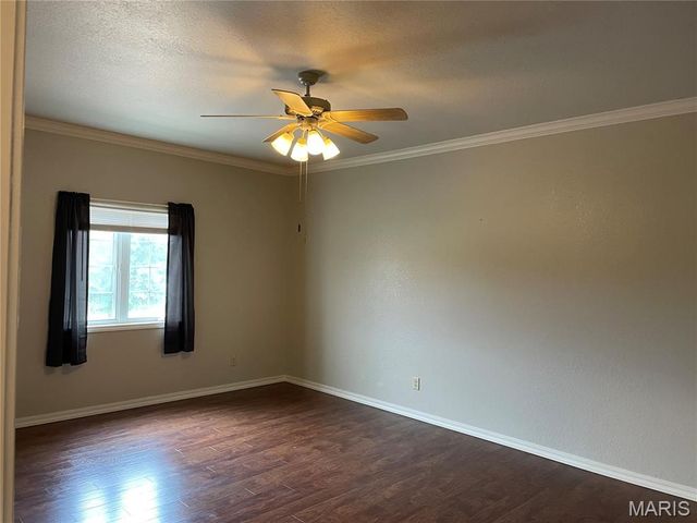 1300 North Main Street 219, Sikeston, MO 63801
