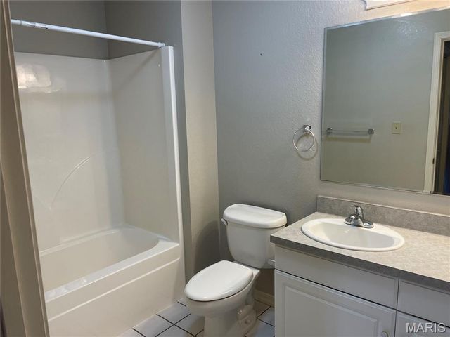 1300 North Main Street 219, Sikeston, MO 63801