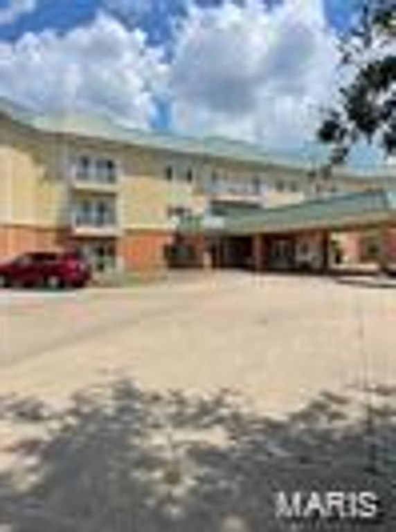 1300 North Main Street 219, Sikeston, MO 63801