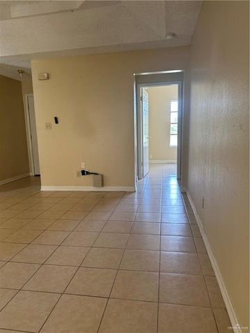 3020 Floresta Street, Edinburg, TX 78541