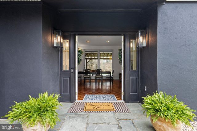 2 WALNUT RIDGE RD, Greenville, DE 19807