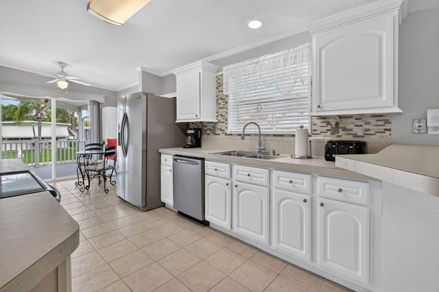 5 Montilla Way, Port St. Lucie, Port St Lucie, FL 34952