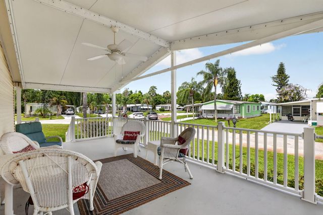 5 Montilla Way, Port St. Lucie, Port St Lucie, FL 34952