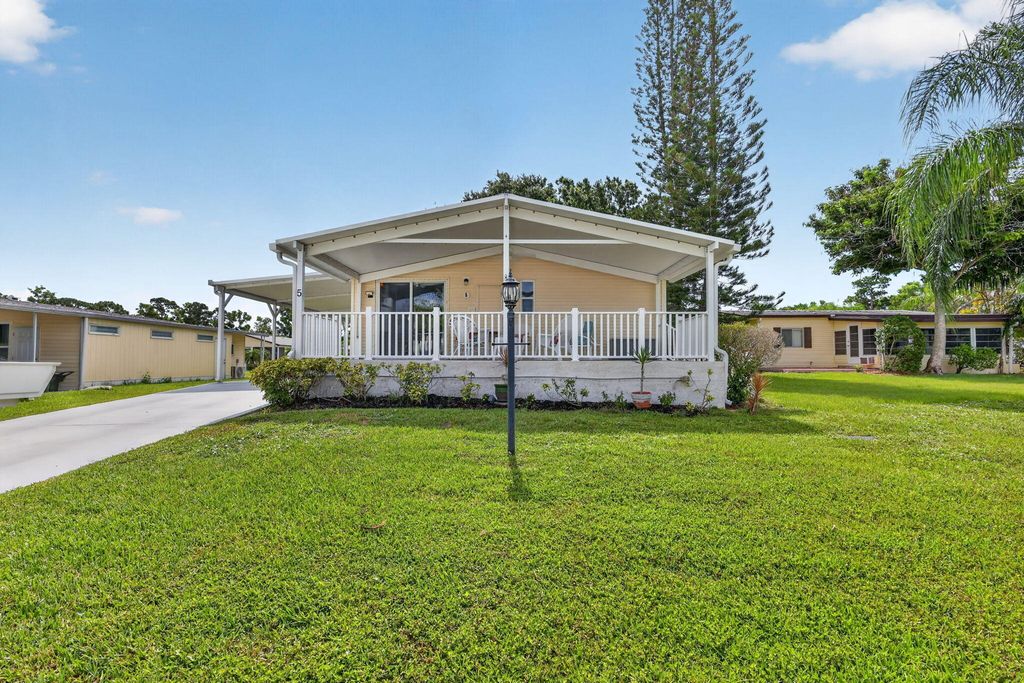 5 Montilla Way, Port St. Lucie, Port St Lucie, FL 34952