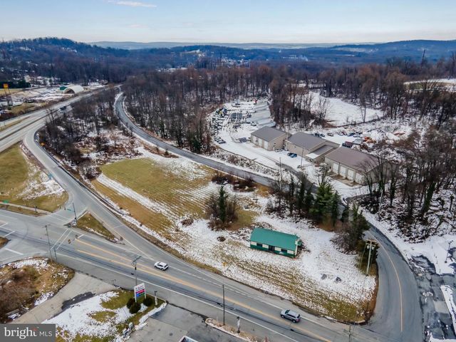 LEWISBERRY RD, Etters, PA 17319