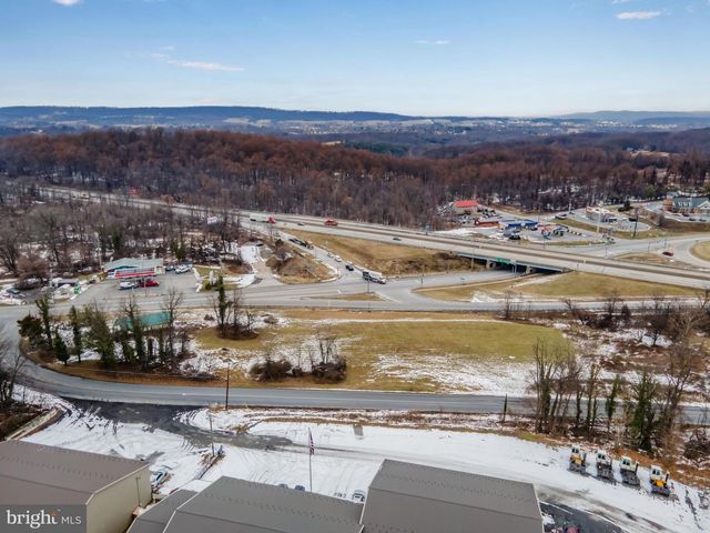 LEWISBERRY RD, Etters, PA 17319