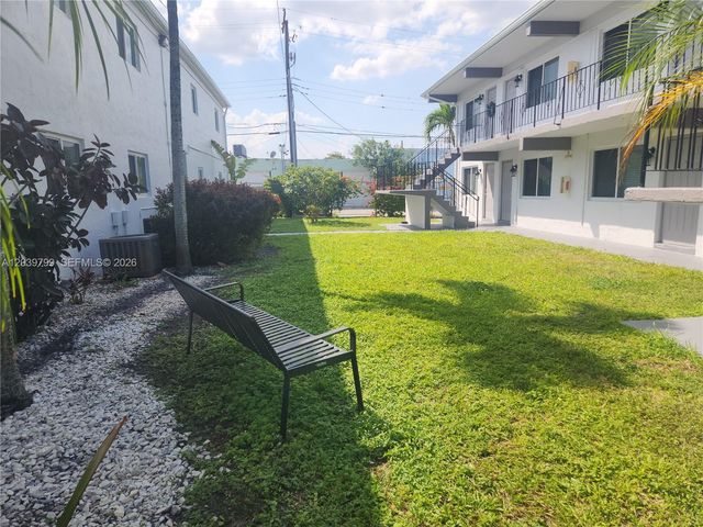 715 NE 2nd Avenue 204, Fort Lauderdale, FL 33304