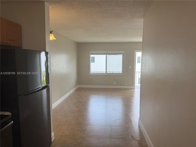 715 NE 2nd Avenue 204, Fort Lauderdale, FL 33304