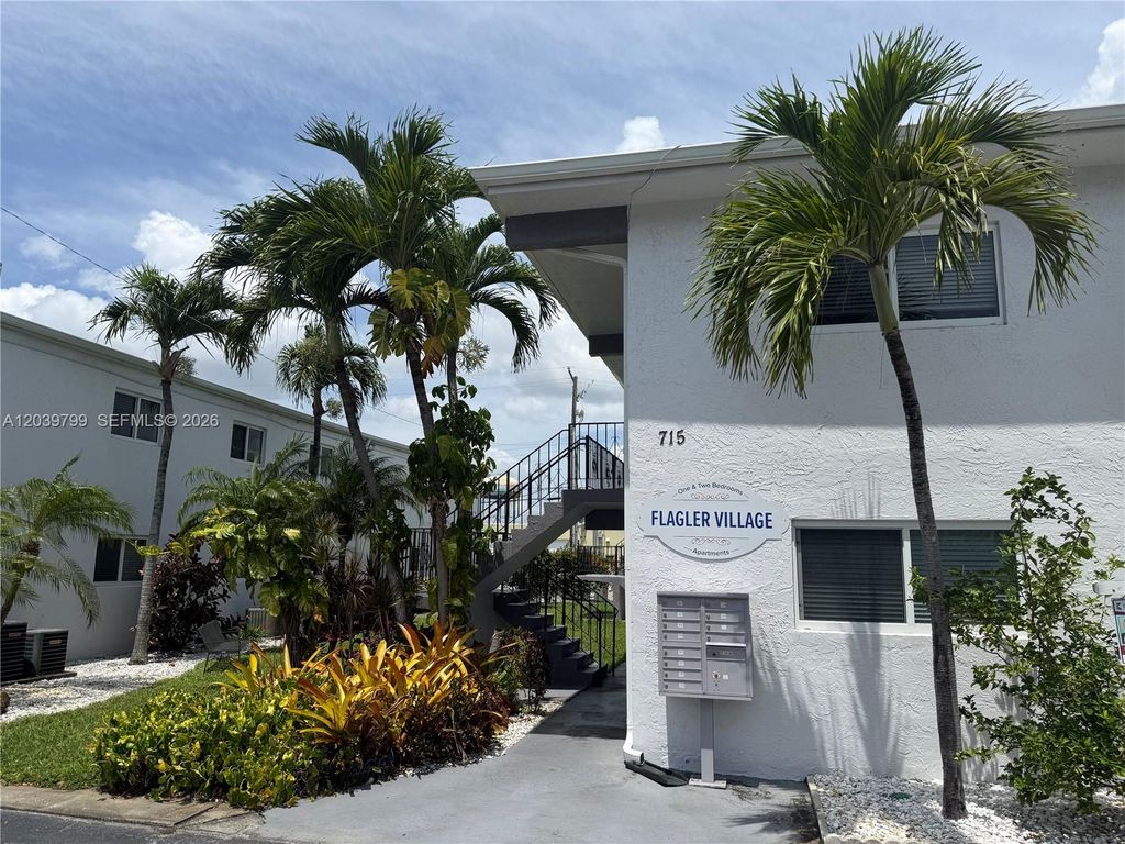 715 NE 2nd Avenue 204, Fort Lauderdale, FL 33304
