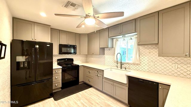 4518 W CRIVELLO Avenue B, Laveen, AZ 85339