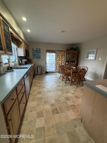300 New York Avenue AVE, Point Pleasant Beach, NJ 08742