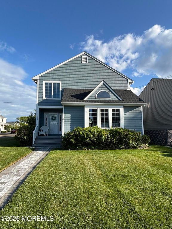 300 New York Avenue AVE, Point Pleasant Beach, NJ 08742