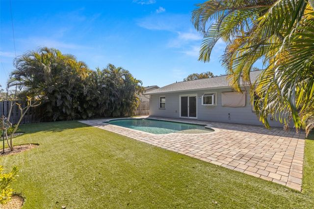 3309 W NAPOLEON AVENUE, Tampa, FL 33611