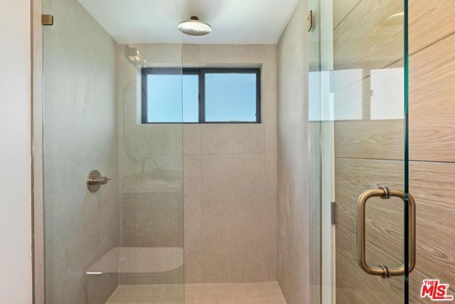 4266 Grand View Boulevard, Los Angeles, CA 90066