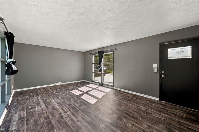 6410 Newland Drive, Parma Heights, OH 44130