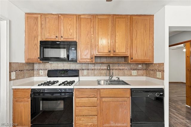 6410 Newland Drive, Parma Heights, OH 44130
