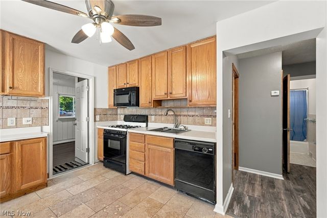 6410 Newland Drive, Parma Heights, OH 44130