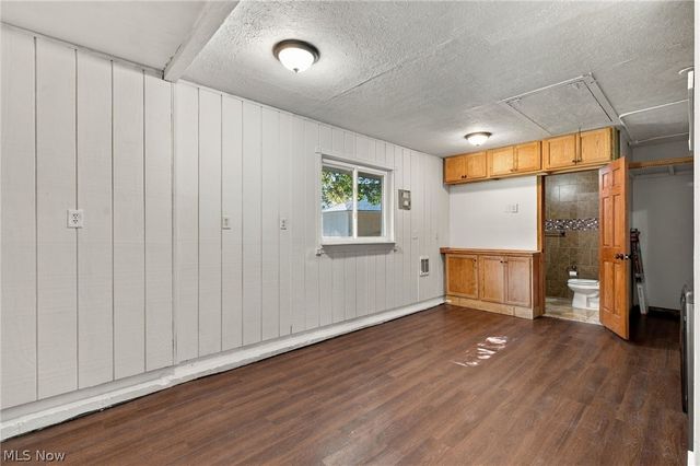 6410 Newland Drive, Parma Heights, OH 44130