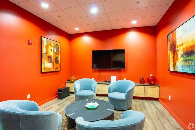 603 Concord 409, Cambridge, MA 02138