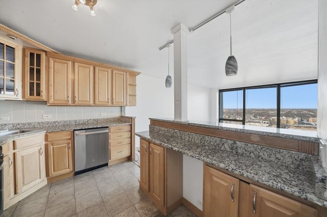 5445 N Sheridan Road 1603, Chicago, IL 60640