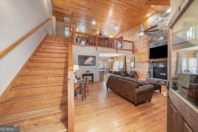 411 Gunite Circle, Ellijay, GA 30540