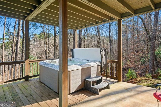 411 Gunite Circle, Ellijay, GA 30540