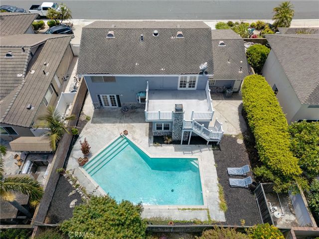 6911 Rio Vista, Huntington Beach, CA 92647