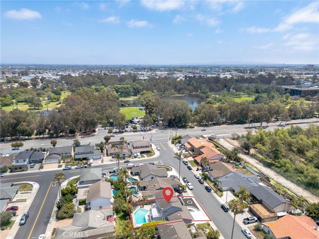 6911 Rio Vista, Huntington Beach, CA 92647