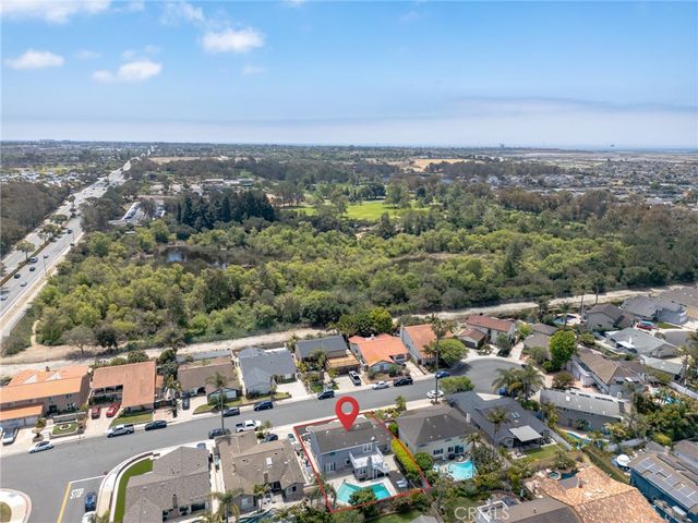 6911 Rio Vista, Huntington Beach, CA 92647