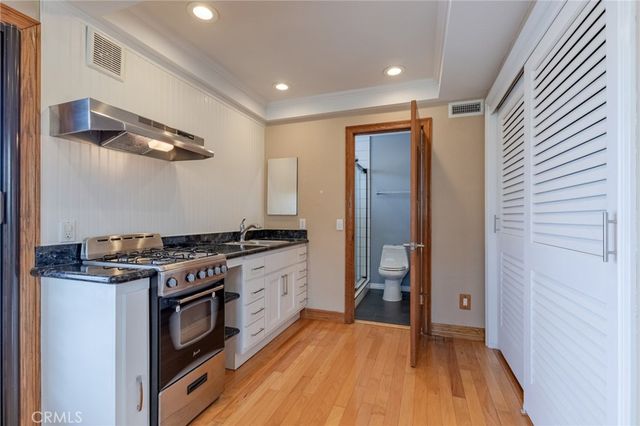 6911 Rio Vista, Huntington Beach, CA 92647