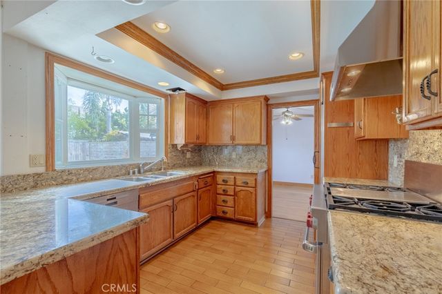 6911 Rio Vista, Huntington Beach, CA 92647