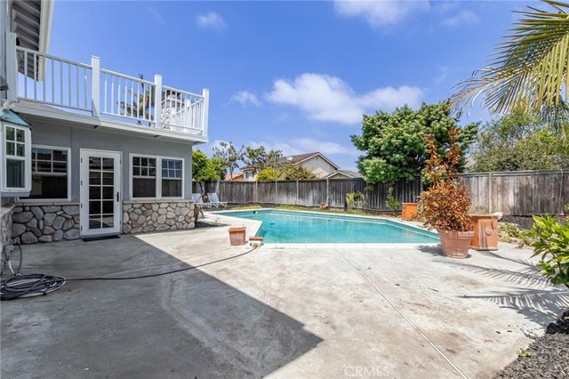 6911 Rio Vista, Huntington Beach, CA 92647
