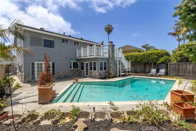 6911 Rio Vista, Huntington Beach, CA 92647