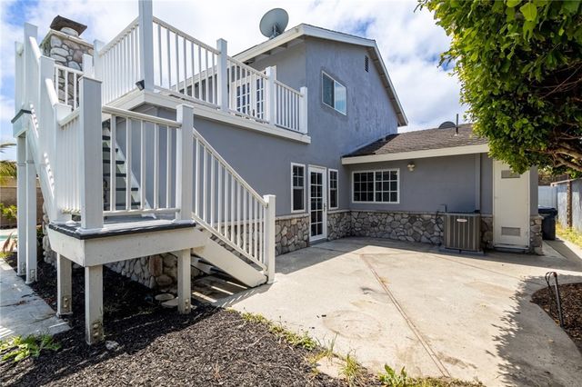 6911 Rio Vista, Huntington Beach, CA 92647