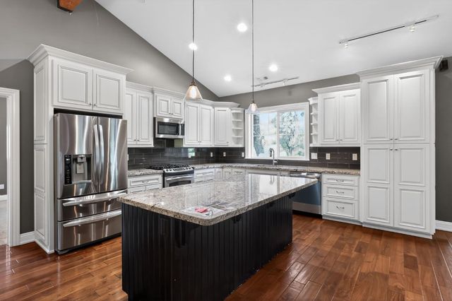 15655 Rough And Ready Hwy, Rough And Ready, CA 95975