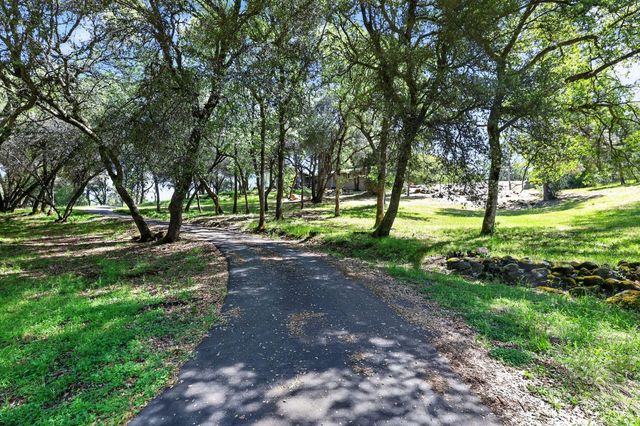 15655 Rough And Ready Hwy, Rough And Ready, CA 95975