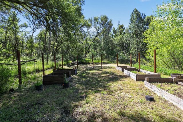 15655 Rough And Ready Hwy, Rough And Ready, CA 95975