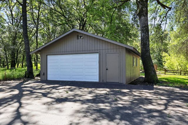 15655 Rough And Ready Hwy, Rough And Ready, CA 95975