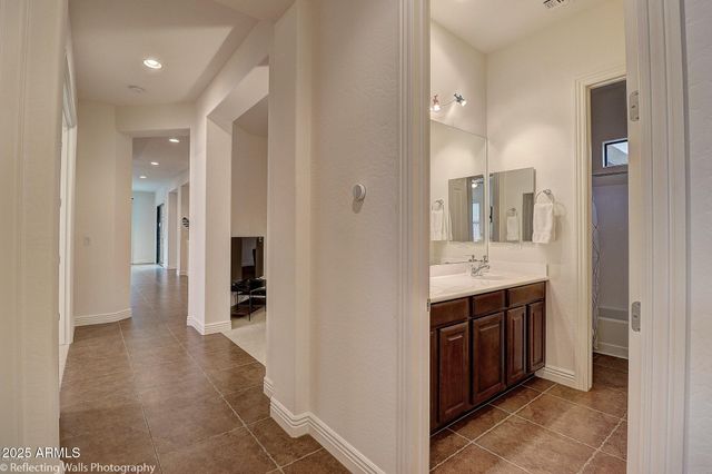 3163 E LOS ALTOS Court, Gilbert, AZ 85297