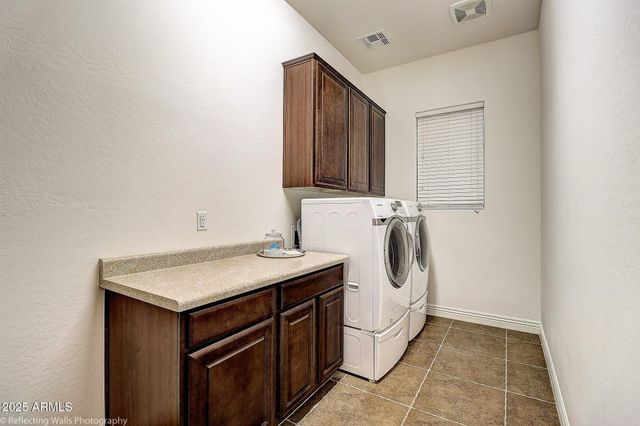 3163 E LOS ALTOS Court, Gilbert, AZ 85297