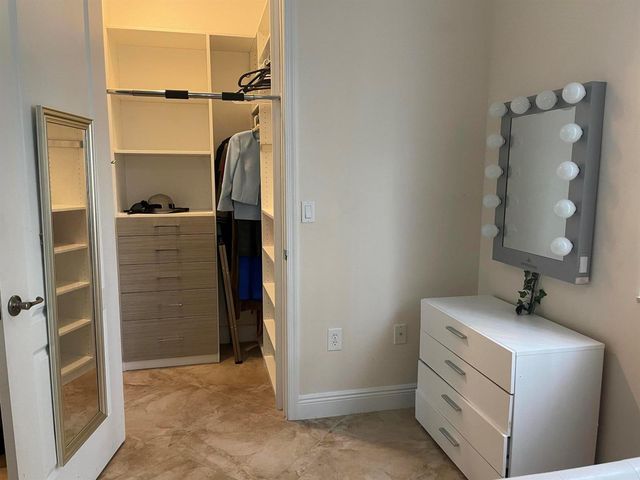 552 NW 39th Circle N, Boca Raton, FL 33431