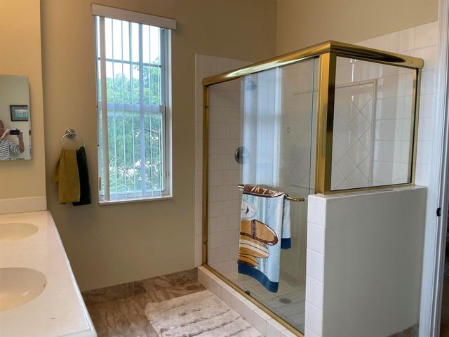 552 NW 39th Circle N, Boca Raton, FL 33431