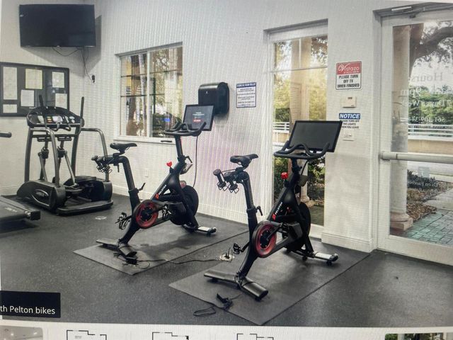 552 NW 39th Circle N, Boca Raton, FL 33431
