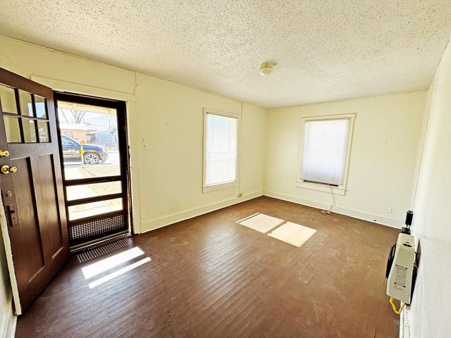 605 E Ave E, Alpine, TX 79830