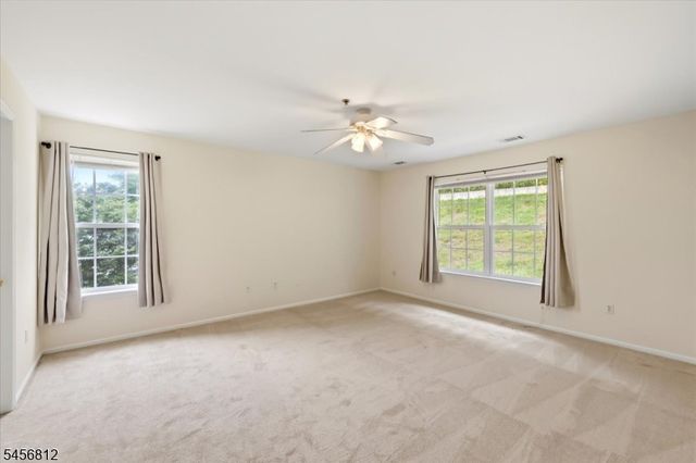 1233 King Ct, Green Brook Twp., NJ 08812