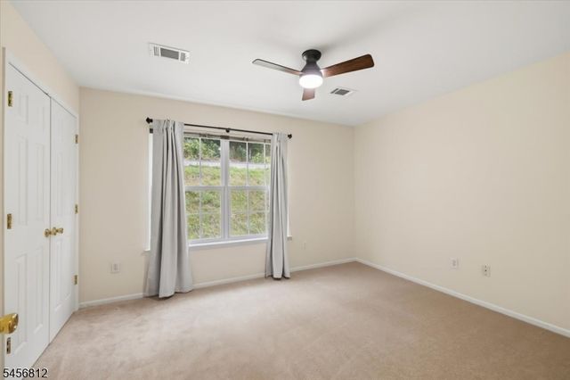 1233 King Ct, Green Brook Twp., NJ 08812